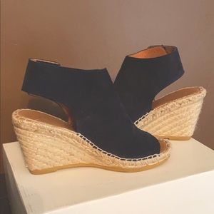 275 Central Navy Suede Wedge Shoes